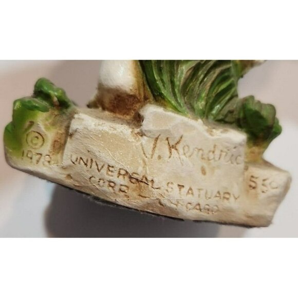 Vtg Universal Statuary Corp Native American Woman w/Baby Signed Kendric 1978 - Picture 11 of 15